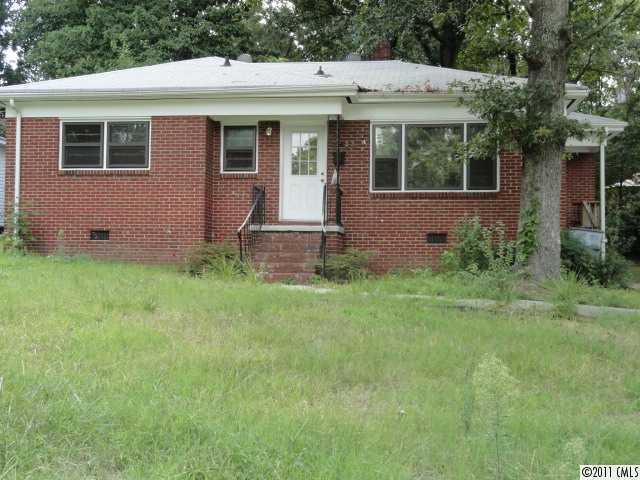 3933 Barlowe Rd., Charlotte, NC 28208