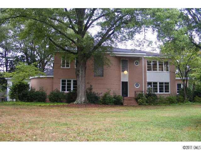 904 Carolina Ave., Gastonia, NC 28052