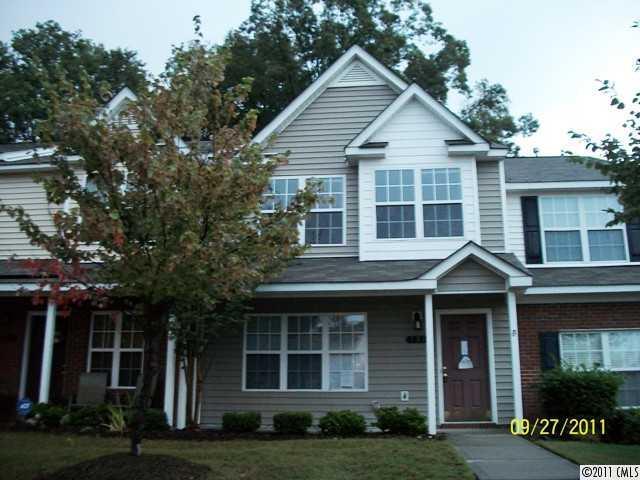 131 Summerwood Dr. #-, Mooresville, NC 28117