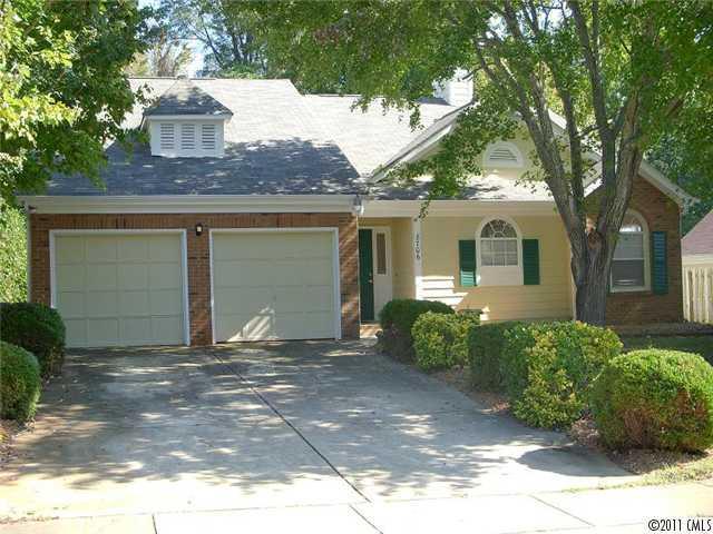 8706 Brookstead Dr., Charlotte, NC 28215