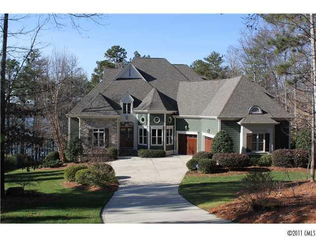 524 Stonewater Bay Ln., Mount Holly, NC 28120