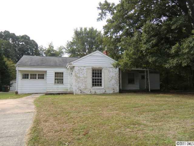 203 Gold St., New London, NC 28127