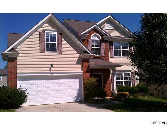 510 Goodloe Dr., Charlotte, NC 28262