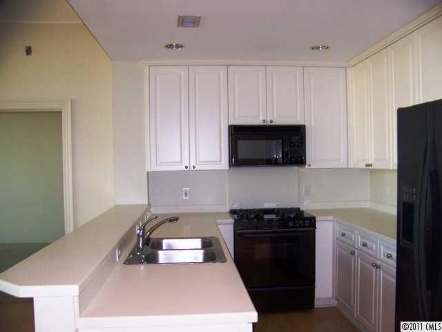 315 Arlington Ave. #807, Charlotte, NC 28203