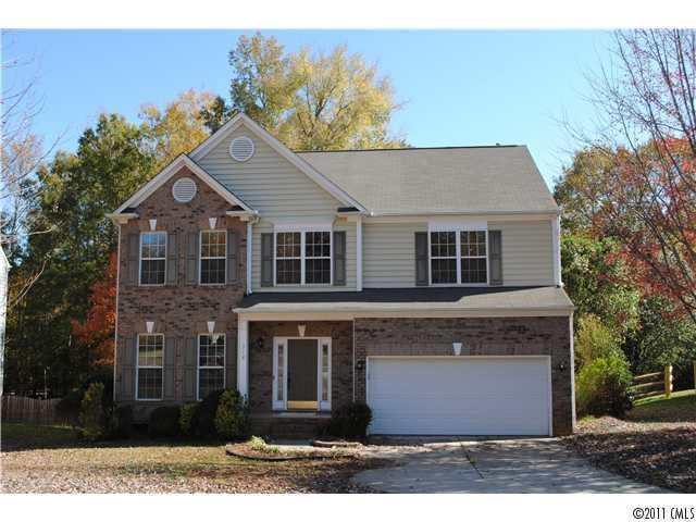 318 River Banks Rd., Matthews, NC 28105