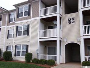 1112 Plaza Walk Dr., Charlotte, NC 28215