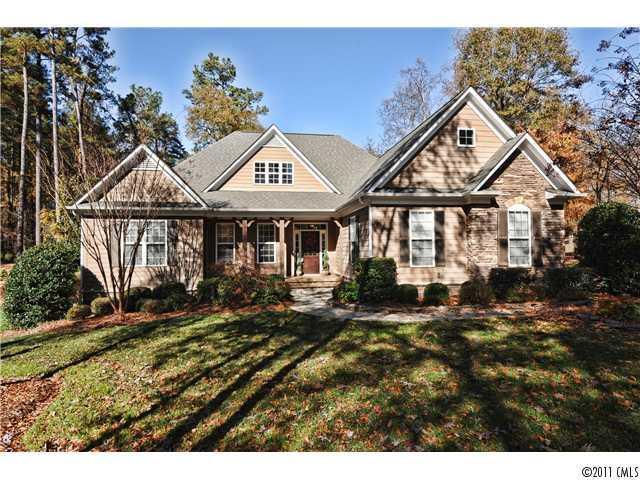 116 Cricket Hollow Dr., Mount Holly, NC 28120