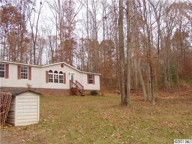 103 Holly Ln., Mount Holly, NC 28120