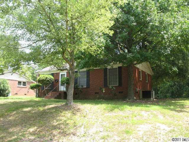 1009 Bramble Pl., Charlotte, NC 28208