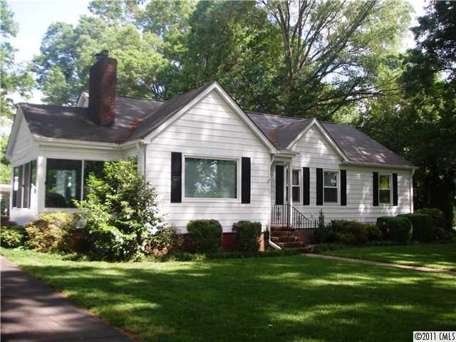 1618 Medford Dr., Charlotte, NC 28205