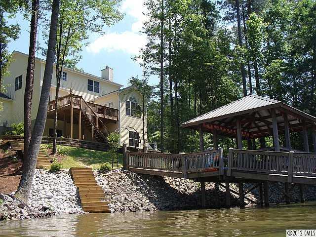 2485 Camelia Pointe Dr., Sherrills Ford, NC 28673