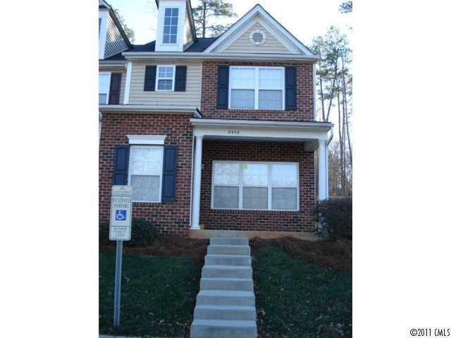 8452 Summerglen Cir., Charlotte, NC 28227