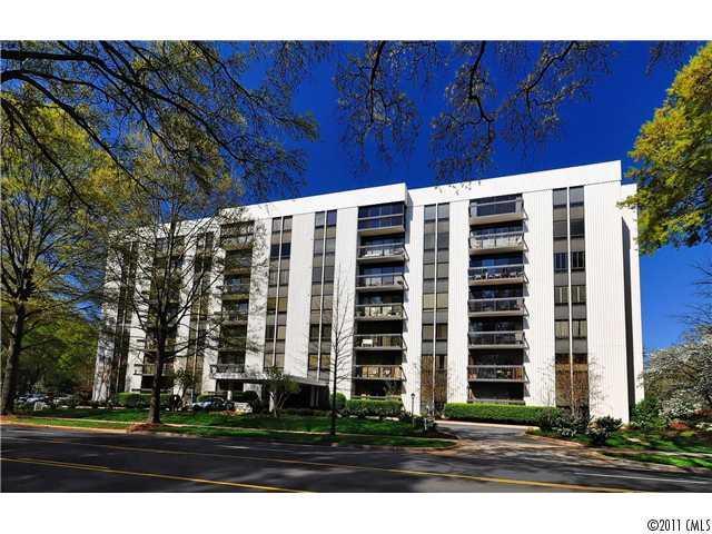 2222 Selwyn Ave. #303, Charlotte, NC 28207