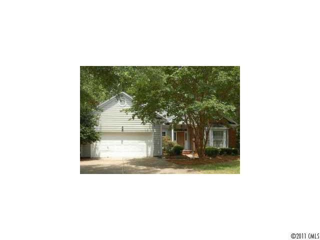 6600 Lyndonville Dr., Charlotte, NC 28277
