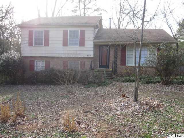 1308 Lewis Carroll Ct., Charlotte, NC 28213