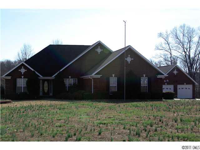 6906 Oxbow Ln., Monroe, NC 28110