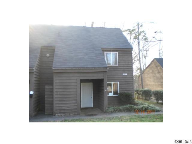 9148 Blackheath Cir. #B, Charlotte, NC 28214