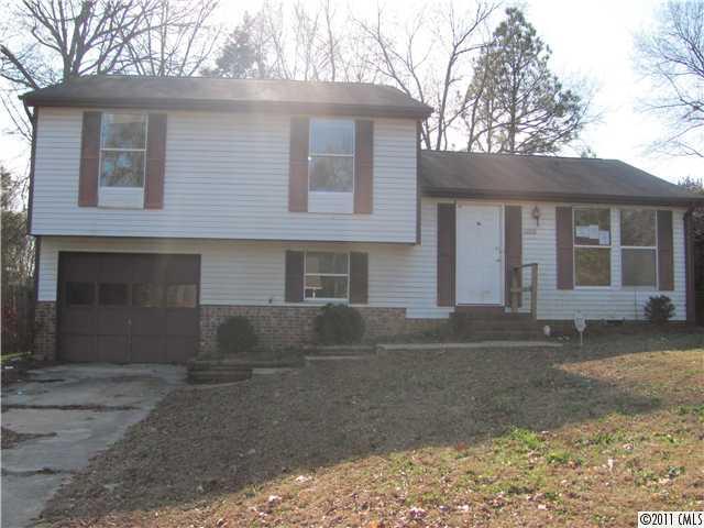 6000 Sunset Chase Ln., Charlotte, NC 28212