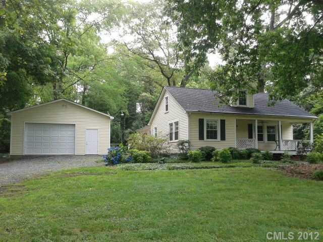 11316 Rozzelles Ferry Rd., Charlotte, NC 28216