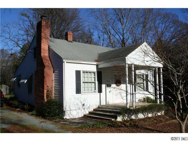 3219 Barnhill Dr., Charlotte, NC 28205