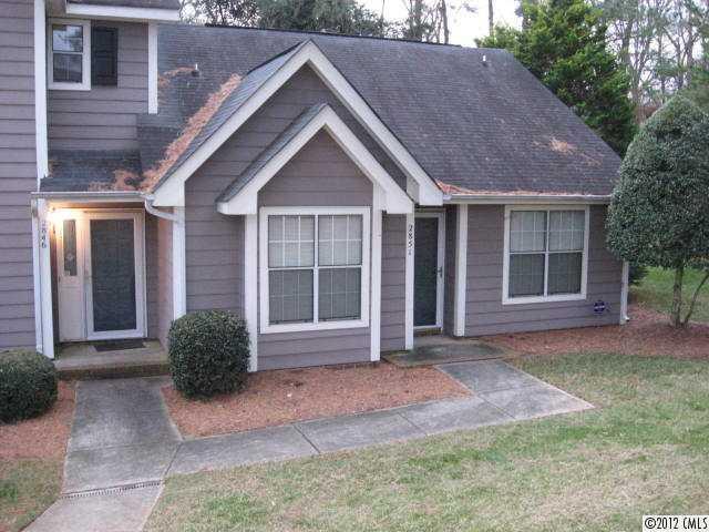 2851 Iron Gate Ln., Charlotte, NC 28212