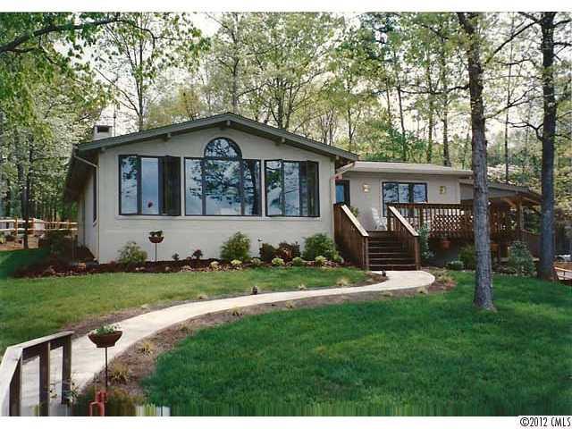 120 Carolina Pl., Mount Gilead, NC 27306