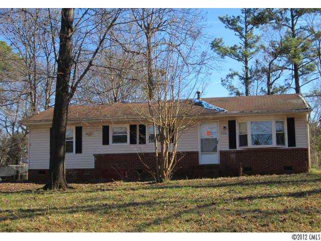 206 Tomberlin Dr., Mount Holly, NC 28120