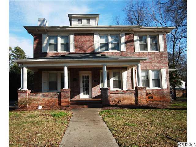 916 S York St., Gastonia, NC 28052