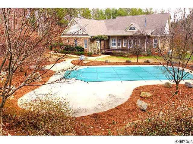 335 Tennessee Cir., Mooresville, NC 28117