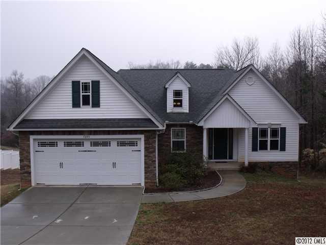 7295 Gabriel St., Sherrills Ford, NC 28673