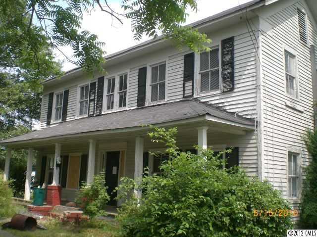 501 Elm Ave., Mount Holly, NC 28120