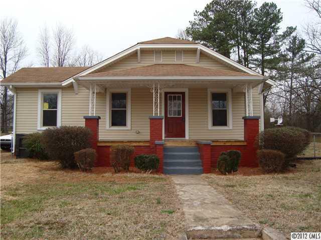 415 N Oakland Ave., Statesville, NC 28677