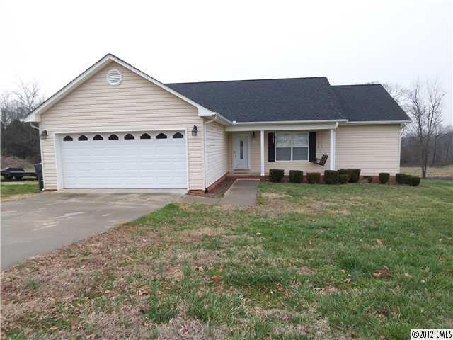 768 Sharon School Rd., Statesville, NC 28625