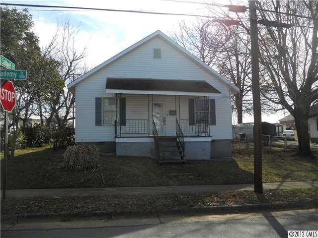 518 S Academy St., Mooresville, NC 28115
