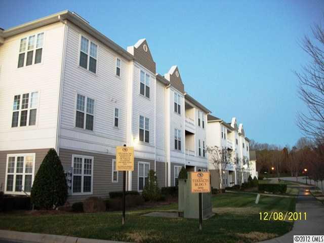 18001 Delmas Dr. #2B, Cornelius, NC 28031