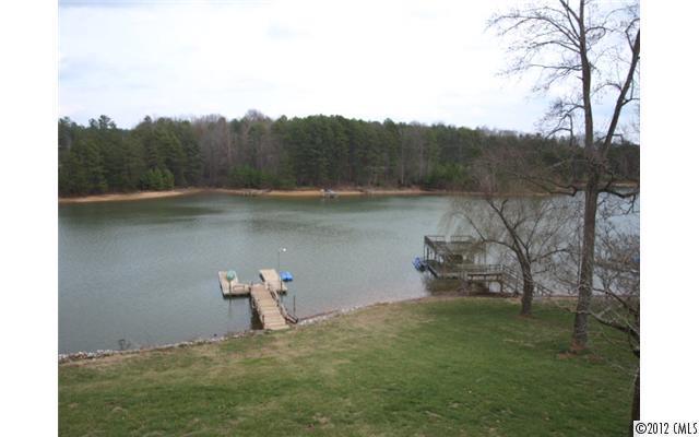 3550 Dockside Ln., Sherrills Ford, NC 28673