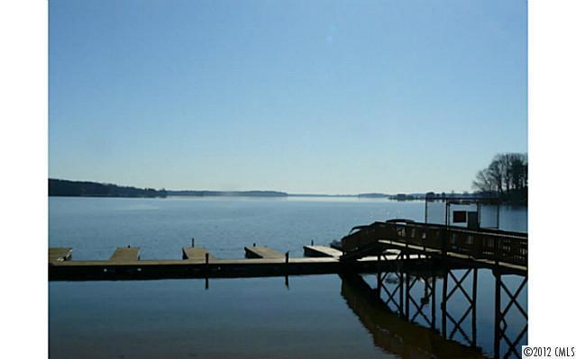 7831 Spinnaker Bay Dr. #113, Sherrills Ford, NC 28673
