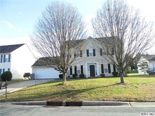 9925 Meadowmead Ct., Charlotte, NC 28273