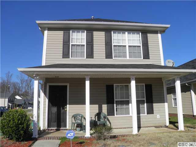 2416 Smugglers Ct., Charlotte, NC 28216