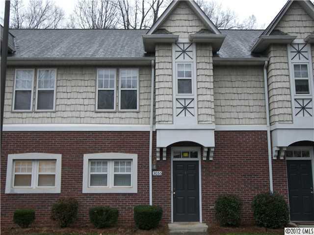 3055 Uxbridge Woods Ct., Charlotte, NC 28205