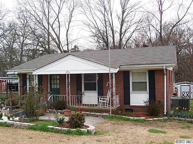 818 Claremont Rd., Charlotte, NC 28214