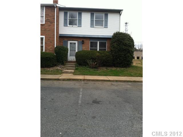 7521 Holly Grove Ct., Charlotte, NC 28227