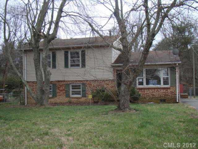 421 Fairfax Dr., Gastonia, NC 28056