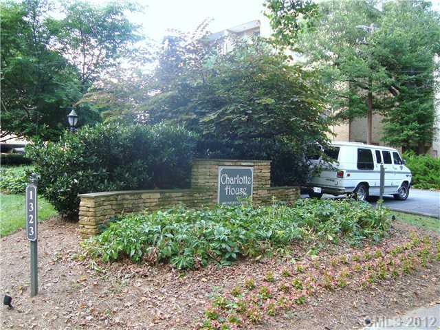 1323 Queens Rd. #221, Charlotte, NC 28207
