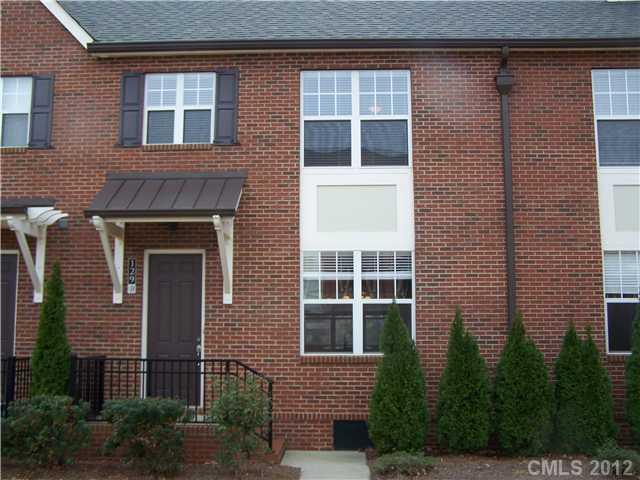 129 Steinbeck Way #B, Mooresville, NC 28117