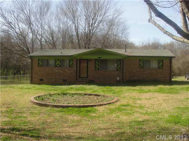 2203 Whitfield Dr., Matthews, NC 28105