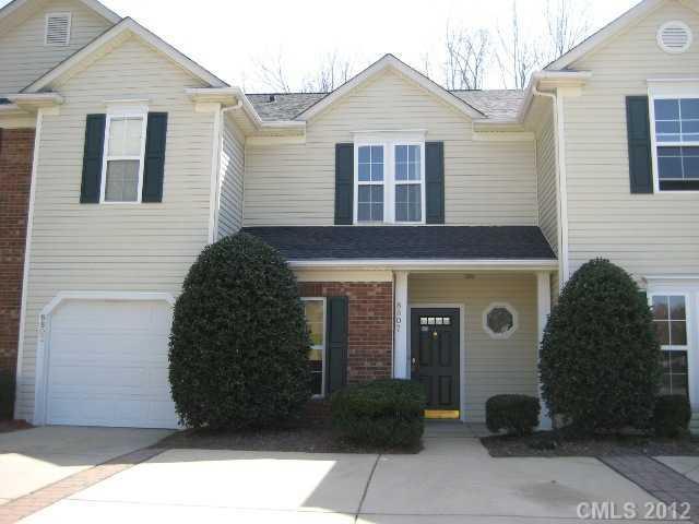 8807 Cinnabay Dr., Charlotte, NC 28216