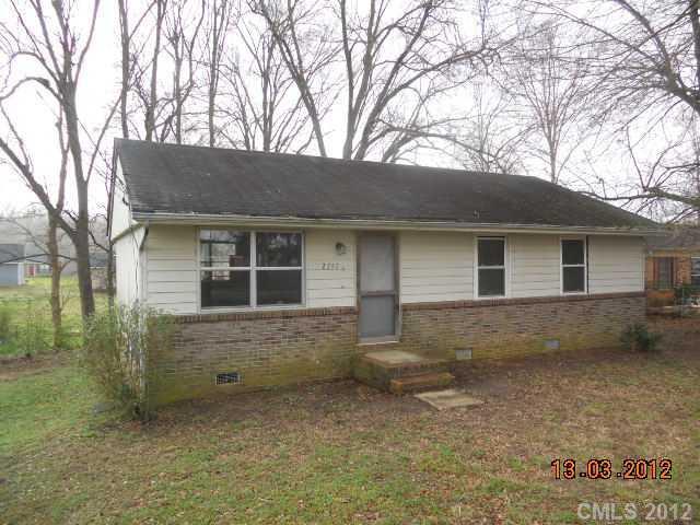 2740 Gail Ave., Gastonia, NC 28052