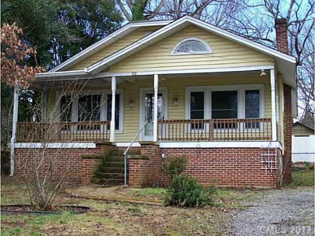 821 Wood St., Statesville, NC 28677