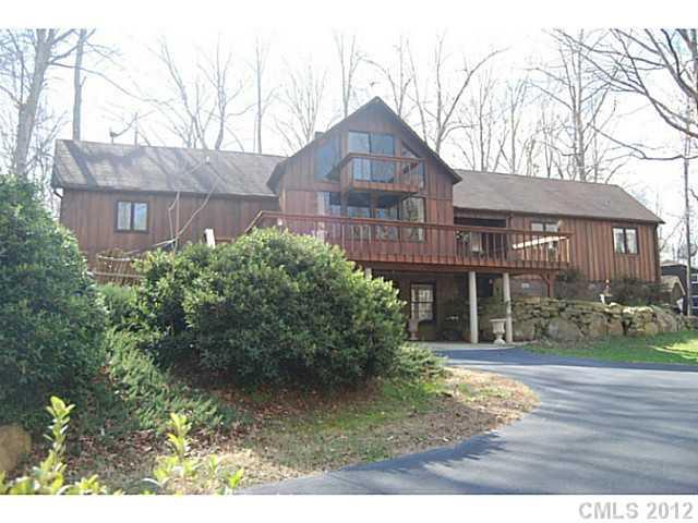 146 Royal Oaks Ln., Gastonia, NC 28056